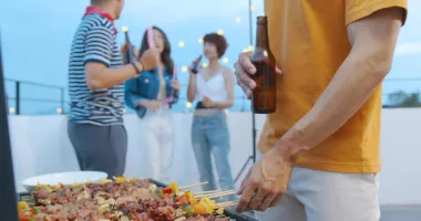 Stire din Social : Berea, prietenul românilor de 1 Mai. Ce spune un studiu despre acest obicei