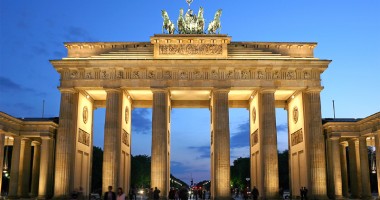 Stire din Actualitate : Berlinul va percepe  o taxă specială turiștilor,  de la 1 ianuarie 2014