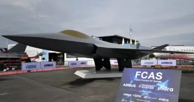 Berlinul și Parisul abandonează avionul de luptă franco-german, blocat de luni de zile