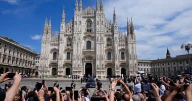 Funeraliile lui Silvio Berlusconi, între critici și coroane de flori - 2