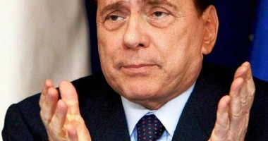 Stire din Actualitate : Berlusconi, ținta unui atentat