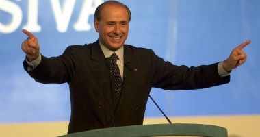 Stire din Actualitate : Berlusconi, de urgență la spital