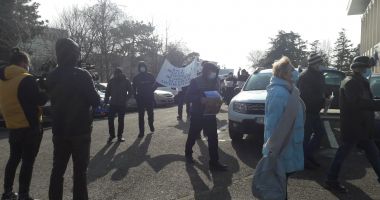 GALERIE FOTO / Fermierii protestează la Constanţa - 5
