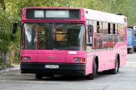 Stire din Eveniment : Un șofer beat sau drogat a intrat cu mașina într-un autobuz RATC