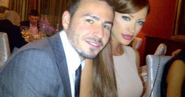 Stire din Monden : Bianca Drăgușanu, o nașă foarte elegantă alături de "Prințul" Cristea