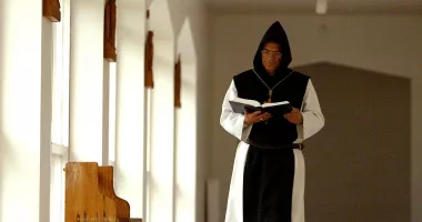 Stire din Fun : Biblie de vânzare