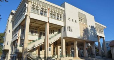 Stire din Cultură-Educație : Constănțeanca G.G. Vlad lansează un nou volum la Biblioteca Județeană