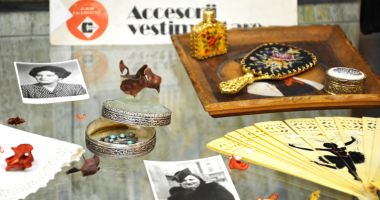 „Eleganța feminină.  Accesorii din cufărul bunicii”, o altfel de expoziție organizată de Biblioteca Județeană ”I.N. Roman” din Constanța - 2