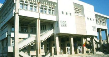 Stire din Cultură-Educație : Program nou pentru Biblioteca "Ioan N. Roman"