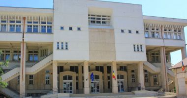 Stire din Cultură-Educație : Servicii online complexe, la Biblioteca Județeană