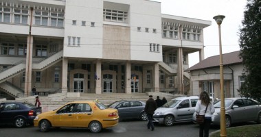 Stire din Cultură-Educație : Cine este noul director al Bibliotecii Județene