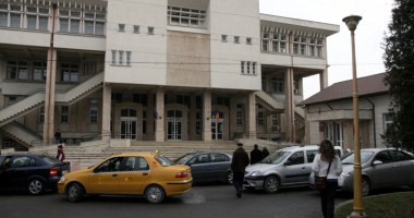 RĂZBOI mocnit la Biblioteca Județeană Constanța între angajați și director - 5