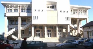 Stire din Cultură-Educație : Ziua Internațională a Poeziei, sărbătorită la Biblioteca Județeană