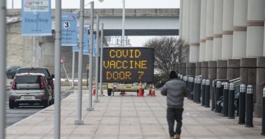 Stire din Actualitate : Joe Biden este nevoit să renunțe la măsura vaccinării obligatorii în cazul companiilor mari din SUA