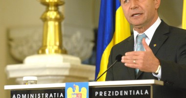 Stire din Politică-Administrație : Băsescu cere reexaminarea Legii care introduce Bacalaureatul profesional