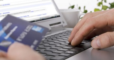 Stire din Social : Ce drepturi ai când faci cumpărături online, de Black Friday