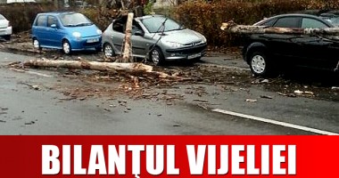 Stire din Social : IMAGINILE DEZASTRULUI. Furtuna a făcut ravagii la Constanța