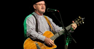 Stire din Cultură-Educație : Bilete la super-ofertă  pentru concertul lui Nicu Alifantis