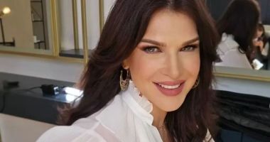 Stire din Actualitate : Monica Bîrlădeanu are grijă de siluetă de când are soţ tânăr. Iată ce meniu preferă vedeta într-o zi obişnuită