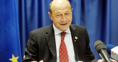 Stire din Politică-Administrație : Fostul președinte Traian Băsescu  va primi un spațiu ca birou de lucru