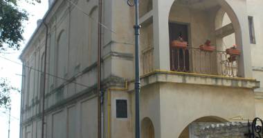 Stire din Cultură-Educație : Biserica mistuită de flăcări. Lăcașul de cult vechi de peste 130 de ani