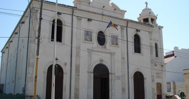 Stire din Cultură-Educație : Sfântul Fanurie, serbat la Biserica Greacă