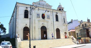 O poveste cu greci, sfinți și un pictor adus de la muntele Athos - 10