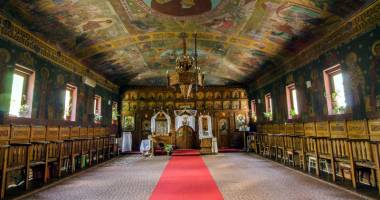 Cu dezlegare de la Elena Ceaușescu! Biserica scăpată de buldozerele comuniste - 5