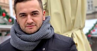 Stire din Eveniment : Cine este tânărul care a intrat cu mașina în stâlp, în ziua în care a divorțat