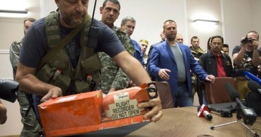 Stire din Actualitate : Zborul MH17: Cutiile negre, decriptate în Marea Britanie