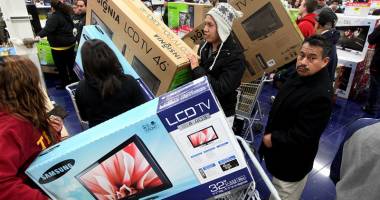Stire din Social : Black Friday, mega-reduceri sau super-păcăleli? Cum să nu iei țeapă de la comercianți