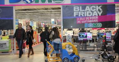 Stire din Social : Vinerea neagră pentru portofelele constănțenilor. Cum a trăit Constanța febra Black Friday