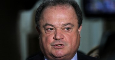 Stire din Politică-Administrație : "Trebuie să învățăm că nu doar două-trei doamne și domni iau deciziile pentru partid"