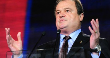 Stire din Politică-Administrație : "Sunt convins că președintele va lua decizia cea mai bună pentru România la desemnarea premierului"