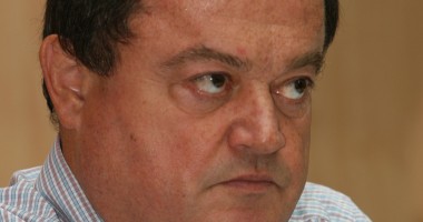 Stire din Politică-Administrație : "Premierul a fost de acord cu unele dintre propunerile noastre, taxele agricole ar putea rămâne la primării"