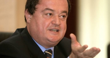 Stire din Politică-Administrație : Blaga, despre Băsescu: Îl așteptăm în ring