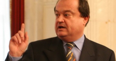 Stire din Politică-Administrație : "Îmi doresc ca USL să nu se spargă"
