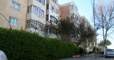 Stire din Social : Blocurile cu datorii la apă riscă să fie debranșate