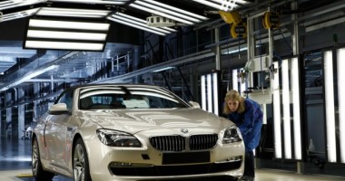 Stire din Actualitate : Probleme la BMW: Compania, nevoită să recheme în service 1,3 milioane de vehicule