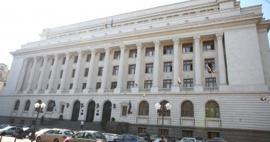 Stire din Economie : BNR, despre soldul creditului guvernamental