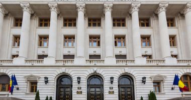 Stire din Economie : Banca centrală a menţinut dobânda cheie la 7% pe an, în şedinţa de luni