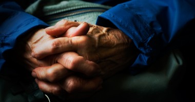 Stire din Sănătate : Mâine va fi marcată ziua internațională a bolii Parkinson