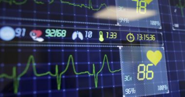 Stire din Social : Femeie ajunsă în stare gravă la spital, din cauza unei boli rare. Prognosticul medicilor este extrem de rezervat