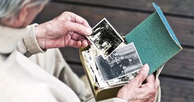Stire din Sănătate : Demența și Alzheimer ar putea fi tratate cu stimulare electrică noninvazivă a creierului