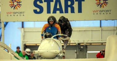 Stire din Sport : Bobul românesc, pe pârtia de la Whistler. "Record la start, record de viteză!"