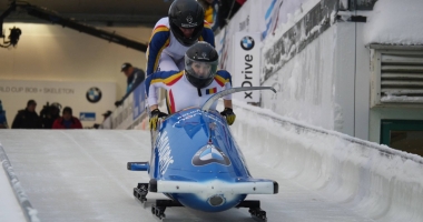 Stire din Sport : Bobul pilotat de Andreea Grecu, la câteva sutimi de Top 10