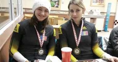 Stire din Sport : Debut curajos la Calgary! Andreea Grecu și Erika Halai, pe locul V