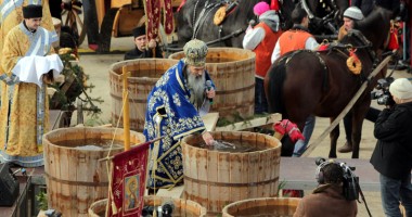 Stire din Cultură-Educație : Cum se sărbătorește Boboteaza, la Constanța