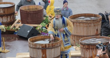 Vezi imagini de la slujba de Bobotează oficiată astăzi la Constanța - 19