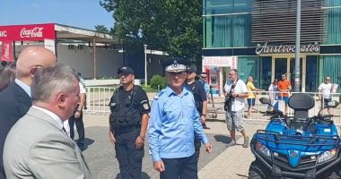 Stire din Eveniment : Ministrul Lucian Bode, mesaj către turiști: „Veniți cu încredere pe litoral”
